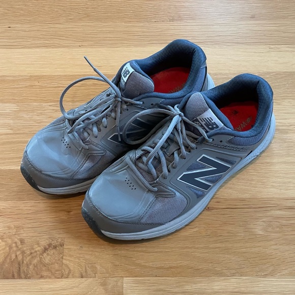 New Balance 847v3 Walking Shoes For Men 